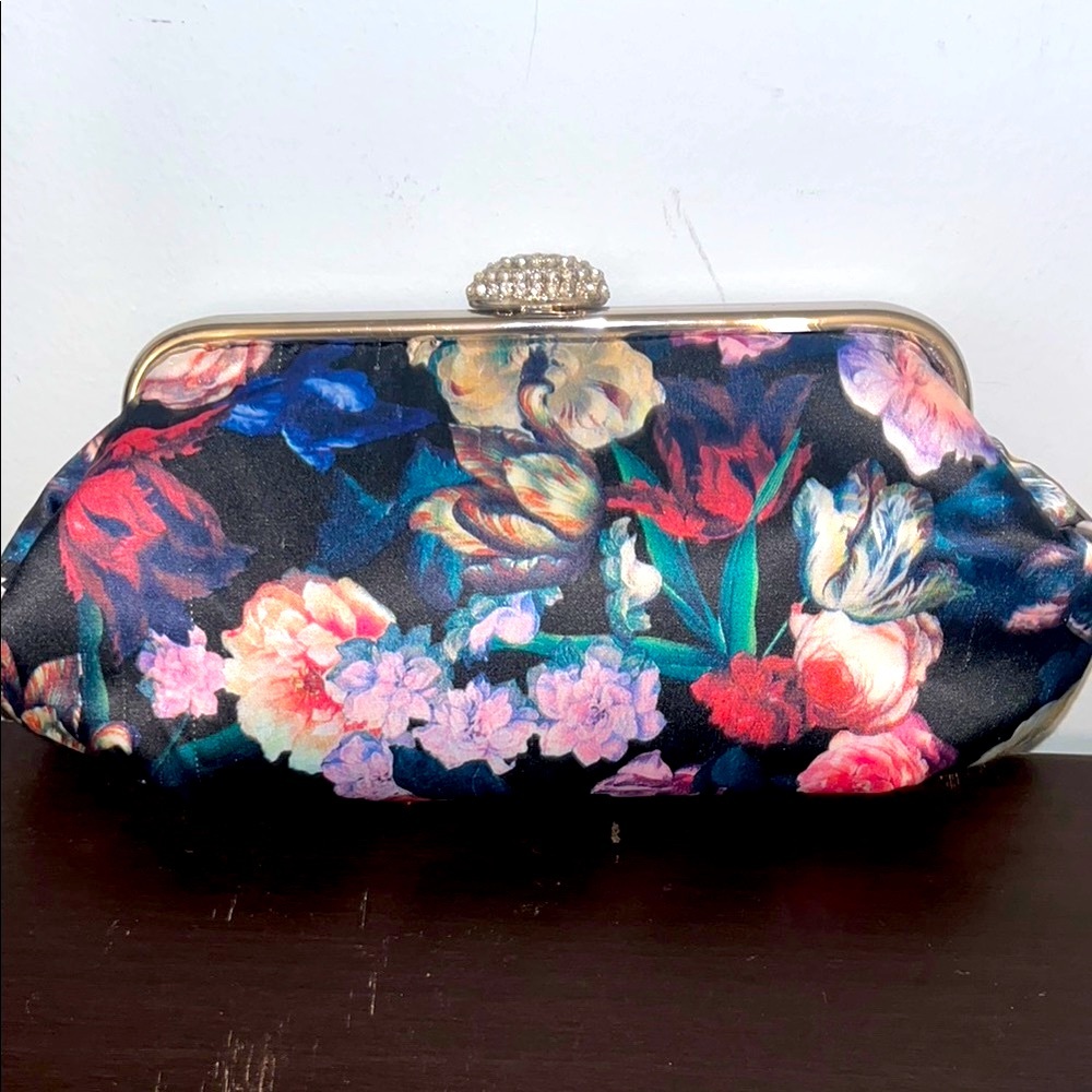 NWT Prezzo Clutch Bag Floral Satan Gold Strap Hardware Closure with Rhinestone